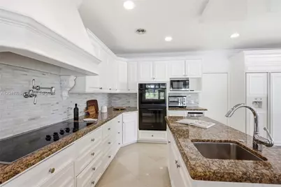 16170 Saddle Ln, Weston, FL 33326 - Photo 25