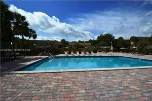 8065 SW 107th Ave, Miami, FL 33173 - Photo 41