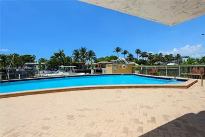 2000 NE 135th St #906, North Miami, FL 33181 - Photo 17