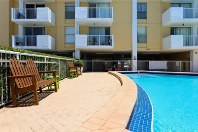 2000 NE 135th St #906, North Miami, FL 33181 - Photo 21