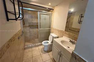 1075 NE Miami Gardens Dr, Miami, FL 33179 - Photo 11