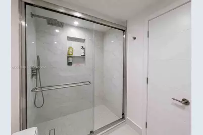 500 Bayview Dr #232, Sunny Isles Beach, FL 33160 - Photo 17