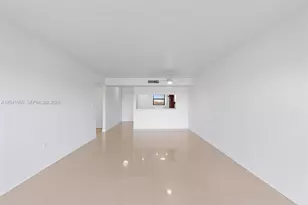 10288 NW 9th St Cir, Miami, FL 33172 - Photo 13