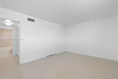 10288 NW 9th St Cir #501, Miami, FL 33172 - Photo 11
