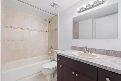 10288 NW 9th St Cir #501, Miami, FL 33172 - Photo 9
