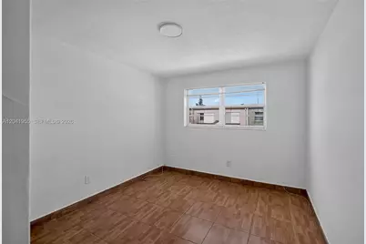 7055 W 3rd Ct, Hialeah, FL 33014 - Photo 15