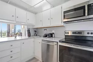 1470 NE 123rd St, North Miami, FL 33161 - Photo 3