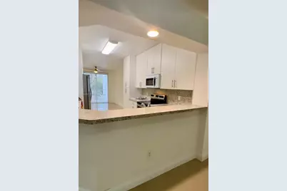 10750 NW 66th St #214, Doral, FL 33178 - Photo 5