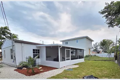 1321 NW 82nd St, Miami, FL 33147 - Photo 15