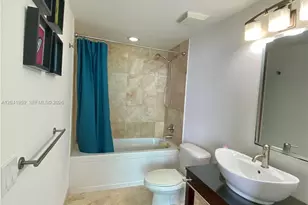 350 S Miami Ave, Miami, FL 33130 - Photo 27