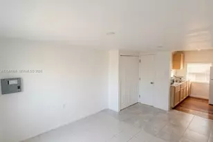1340 Peri St, Opa-Locka, FL 33054 - Photo 5