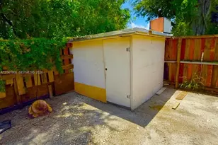 1340 Peri St, Opa-Locka, FL 33054 - Photo 9