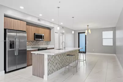 7809 NW 104th Ave #28, Doral, FL 33178 - Photo 3