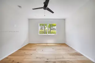 100 Edgewater Dr, Coral Gables, FL 33133 - Photo 15