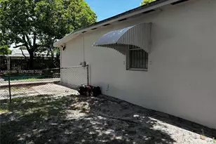 295 NW 189th Terrace, Miami Gardens, FL 33169 - Photo 27