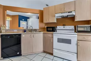 220 NW 207th Way, Pembroke Pines, FL 33029 - Photo 11