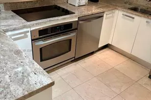 601 NE 36th St, Miami, FL 33137 - Photo 43