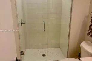 601 NE 36th St, Miami, FL 33137 - Photo 41