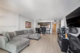 1200 Brickell Bay Dr, Miami, FL 33131 - Photo 13