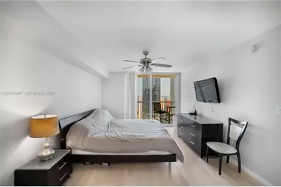 1200 Brickell Bay Dr #4121, Miami, FL 33131 - Photo 23