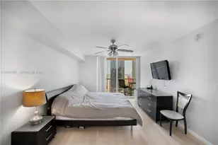 1200 Brickell Bay Dr, Miami, FL 33131 - Photo 23
