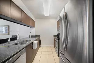 1200 Brickell Bay Dr, Miami, FL 33131 - Photo 7