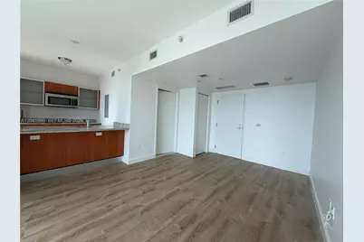 185 SW 7th St #3200, Miami, FL 33130 - Photo 3