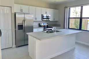 10265 SW 231st Ln, Miami, FL 33190 - Photo 3