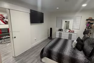 9520 SW 8th St, Miami, FL 33174 - Photo 17
