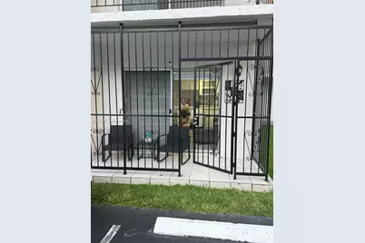 9520 SW 8th St #121, Miami, FL 33174 - Photo 3