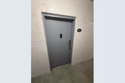 9520 SW 8th St #121, Miami, FL 33174 - Photo 5