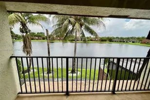 11894 SW 12th Pl, Davie, FL 33325 - Photo 29