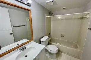 11894 SW 12th Pl, Davie, FL 33325 - Photo 33