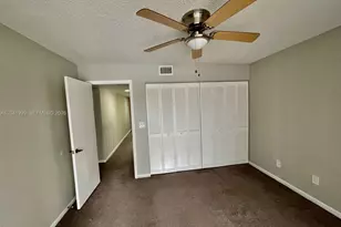 11894 SW 12th Pl, Davie, FL 33325 - Photo 27