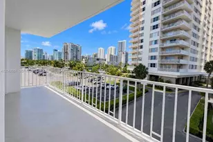 500 Bayview Dr, Sunny Isles Beach, FL 33160 - Photo 29