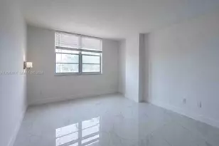 500 Bayview Dr, Sunny Isles Beach, FL 33160 - Photo 3