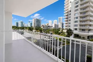 500 Bayview Dr, Sunny Isles Beach, FL 33160 - Photo 15