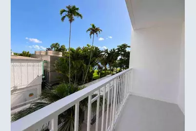 500 Bayview Dr #232, Sunny Isles Beach, FL 33160 - Photo 9