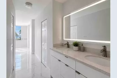 500 Bayview Dr #232, Sunny Isles Beach, FL 33160 - Photo 11