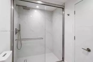 500 Bayview Dr, Sunny Isles Beach, FL 33160 - Photo 19