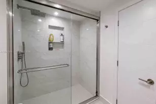 500 Bayview Dr, Sunny Isles Beach, FL 33160 - Photo 27