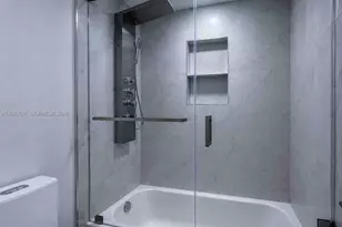 500 Bayview Dr, Sunny Isles Beach, FL 33160 - Photo 25