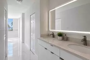 500 Bayview Dr, Sunny Isles Beach, FL 33160 - Photo 3