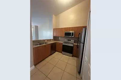 1656 SE 29th Ct #201, Homestead, FL 33035 - Photo 7