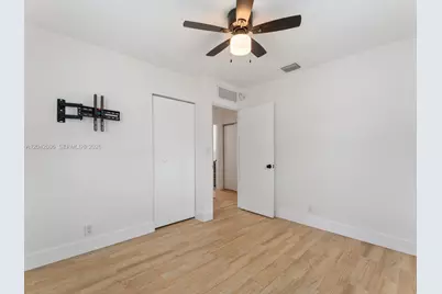 6161 NE 7th Ave #., Oakland Park, FL 33334 - Photo 17