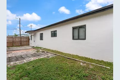 6161 NE 7th Ave #., Oakland Park, FL 33334 - Photo 23