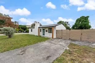 6161 NE 7th Ave, Oakland Park, FL 33334 - Photo 3