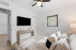 6161 NE 7th Ave, Oakland Park, FL 33334 - Photo 13
