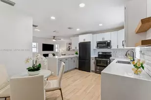 6161 NE 7th Ave, Oakland Park, FL 33334 - Photo 11