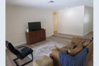 11130 NW 38th St, Coral Springs, FL 33065 - Photo 13
